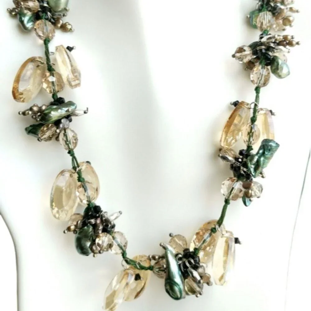 Keshi pearl and Swarovski crystal necklace